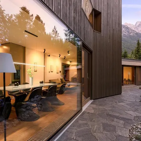 Jasna Mansion Apartment *