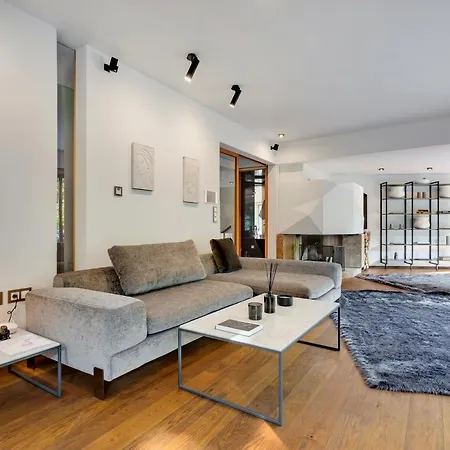 Jasna Mansion Apartment
